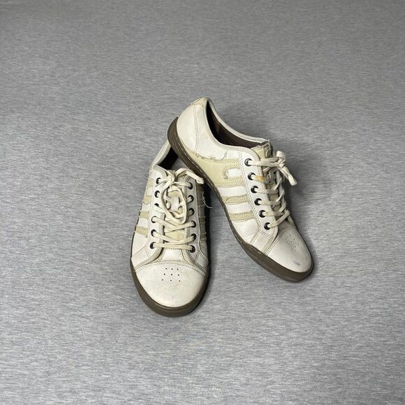 Clarks Men’s Vintage Casual Oxford Sneaker Shoes - Picture 6 of 11